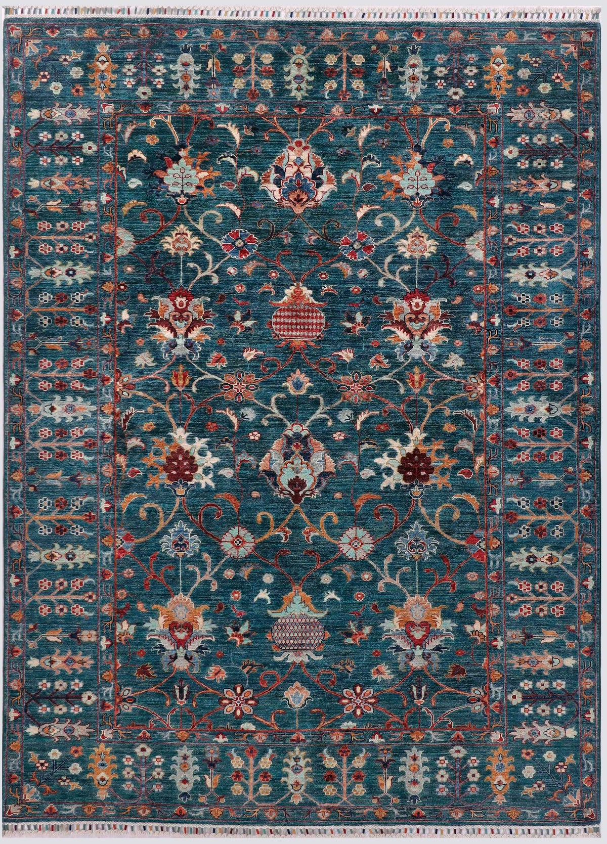 Farahan Handmade Wool Area Rug    5’7” X 8’