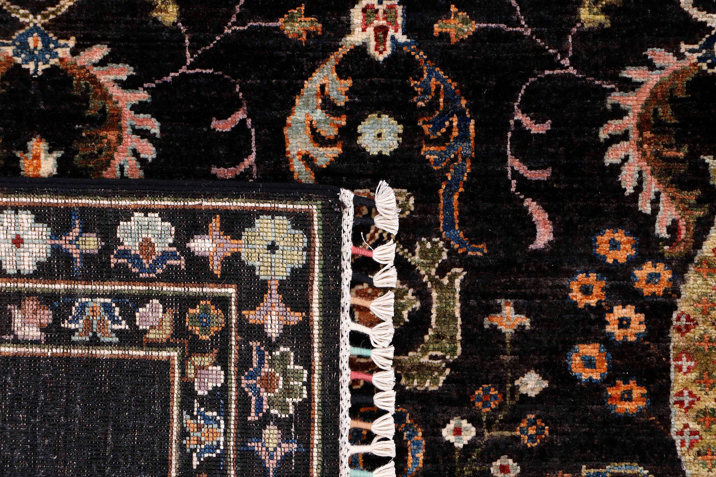 Farahan Tree-Of-Life Handmade Wool Area Rug  7' x 10'