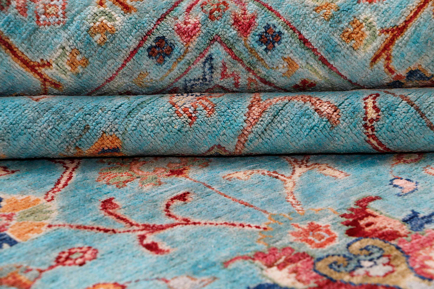 Farahan Handmade Wool Area Rug   7’ x 10’