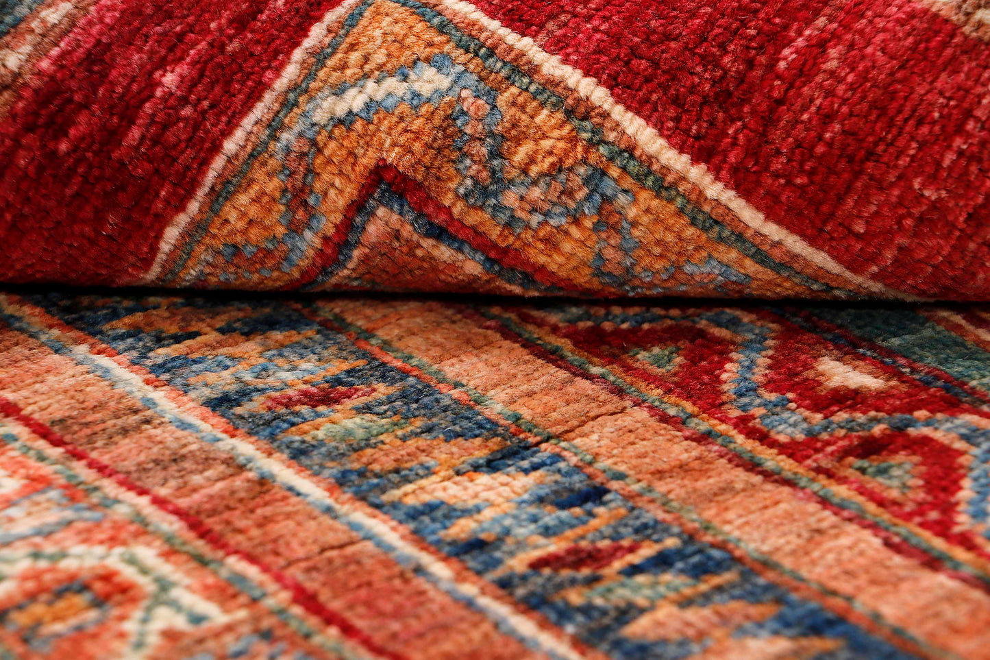 MOHARAMAT HANDMADE WOOL AREA RUG  2’9” x 4'