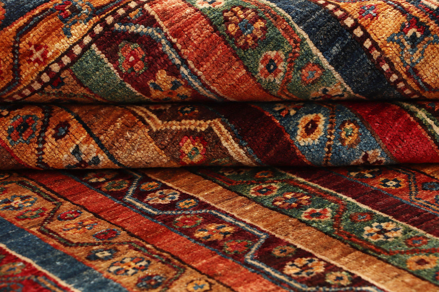 MOHARAMAT WOOL HANDMADE ARE RUG       5’10” X 8’