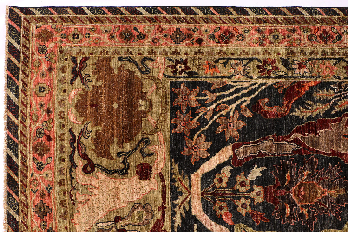 GAROUS UNIQUE HANDMADE WOOL AREA RUG   9' x 12'