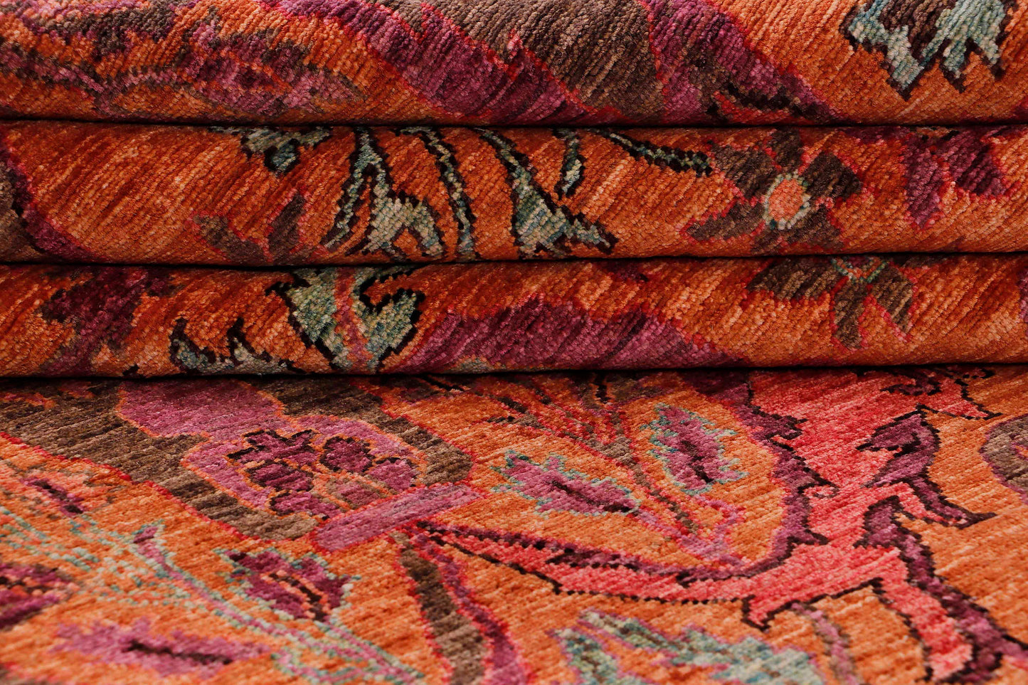 GAROUS EXTRAORDINARY HANDMADE WOOL AREA RUG   8' x 10'